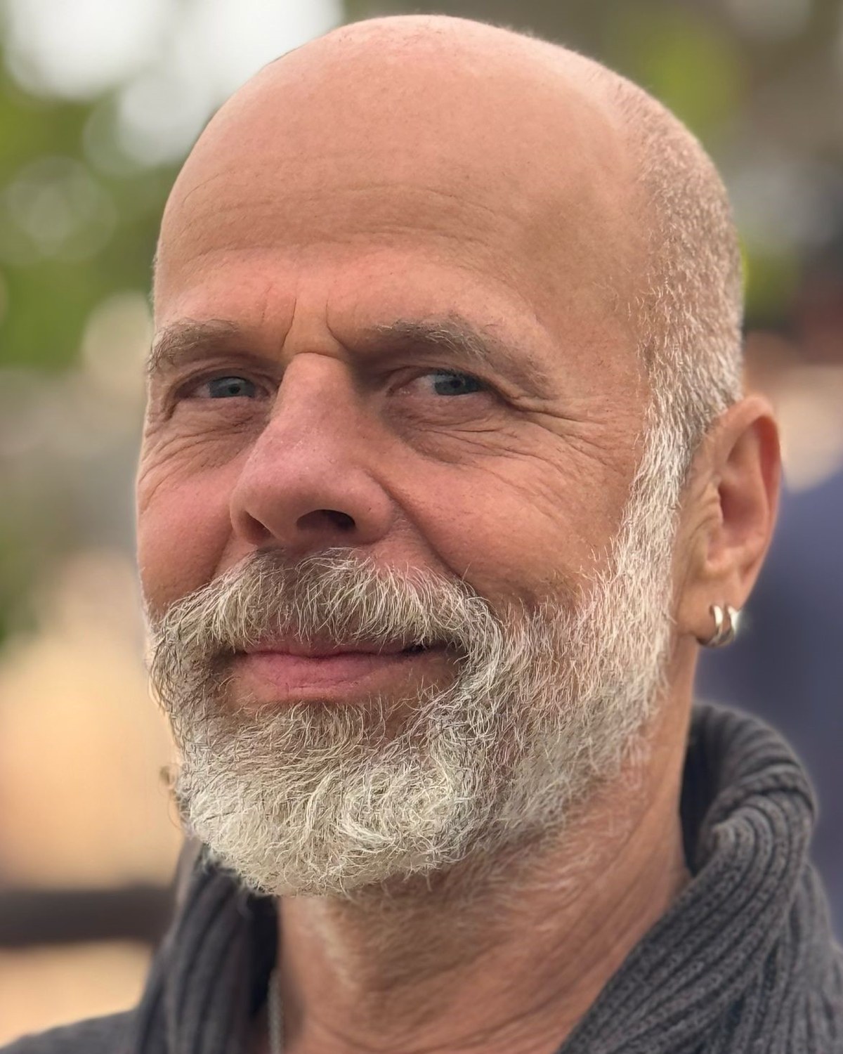 זהר וילסון, פורטרט